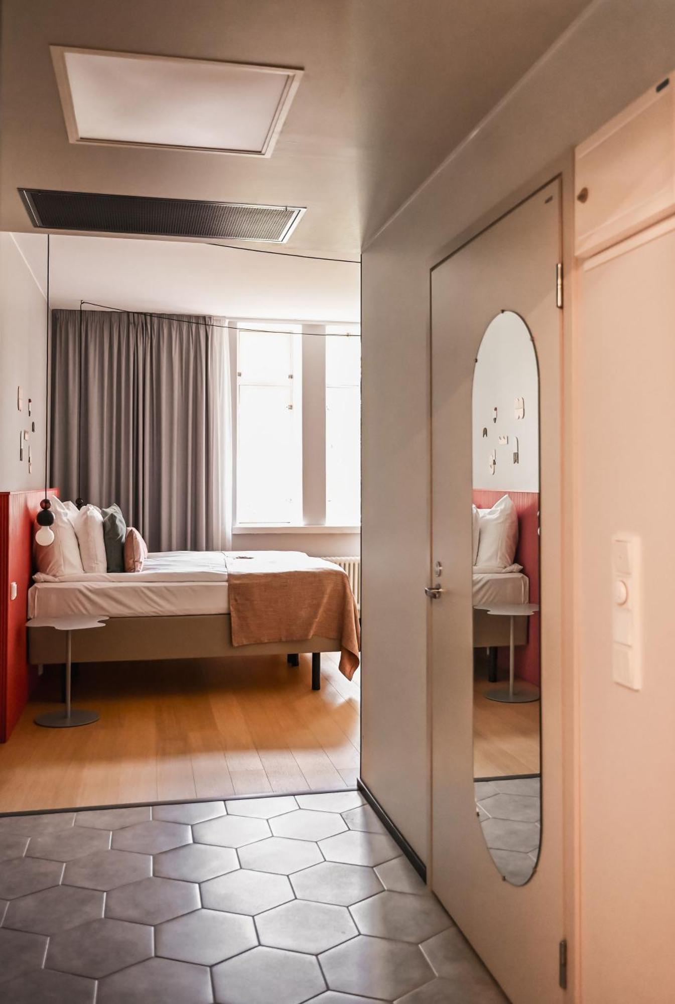 The Folks Hotel Konepaja 赫尔辛基 外观 照片